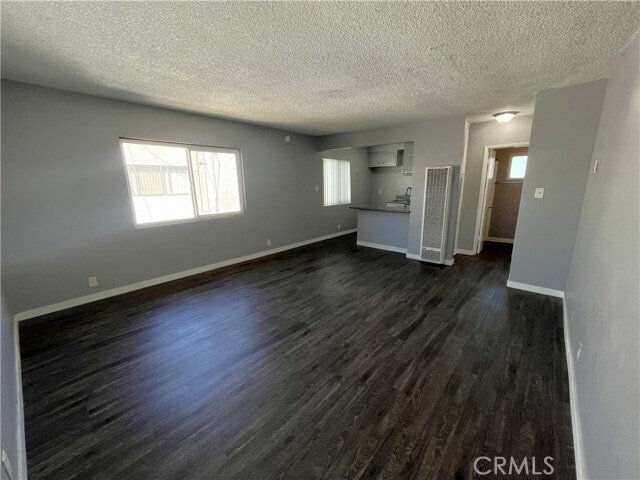 Foto del edificio - 4750 W Broadway