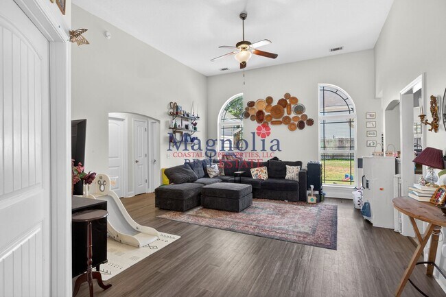 Foto del edificio - 3 bedrooms, 2 bathrooms in Richmond HIll's White Oak Subdivision! Close to I95, Savannah, Pooler ...