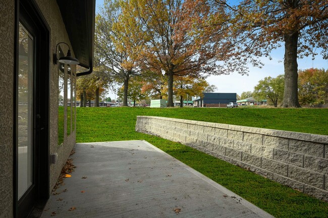 Foto del edificio - 3-Bedroom Townhome for Lease in Raymore