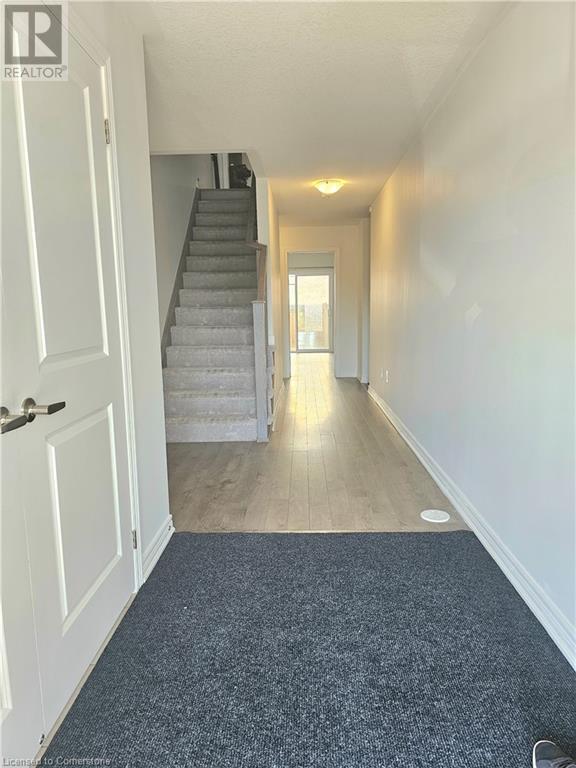Photo du bâtiment - 98 Hibiscus Ln