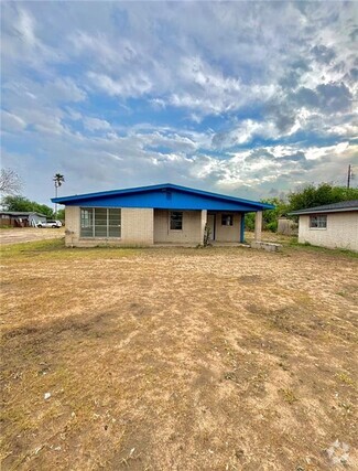 Building Photo - 3334 W University Dr