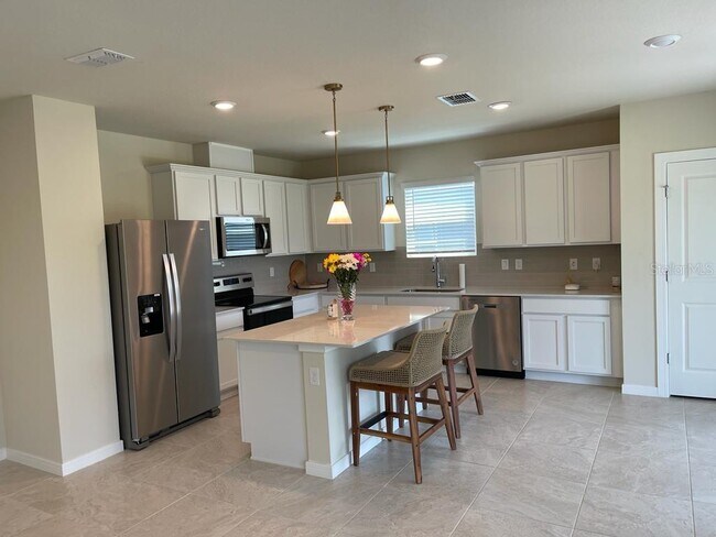 Building Photo - 17160 Cagan Crossings Blvd