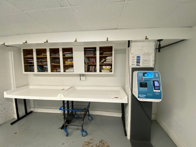 Foto del edificio - 378 Riverway