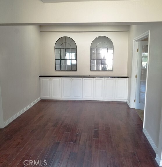 Building Photo - 6 Poinsettia