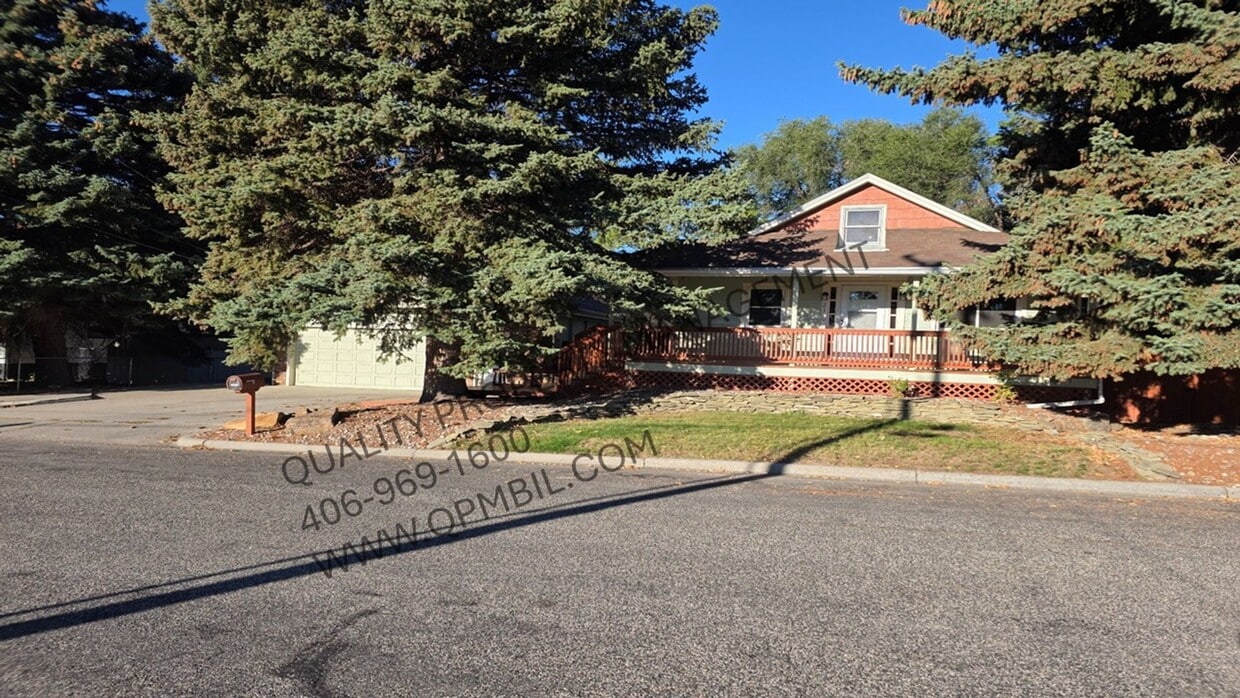 Primary Photo - BEAUTIFUL 4 BED 3 BATH HOME FOR RENT