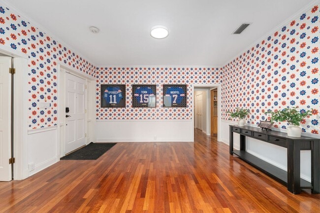 Building Photo - 2222 W University Ave