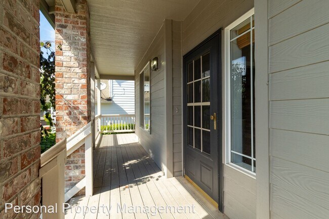 Building Photo - 4 br, 2.5 bath House - 4505 NW 9th Cir