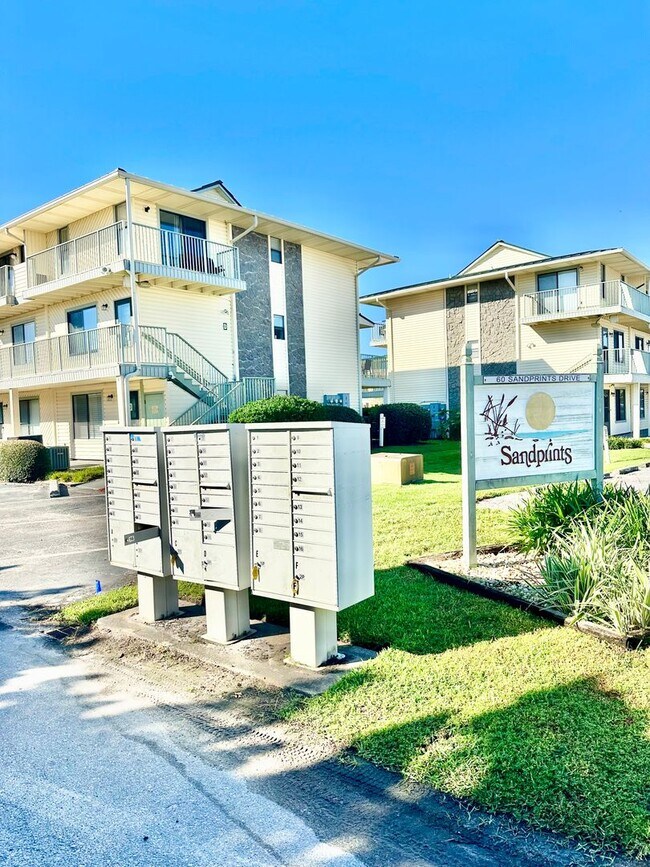 Foto del edificio - Nice 1 bedroom condo for rent in Miramar Beach w/ a community pool!