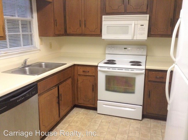 Building Photo - 147 Highland Park Dr
