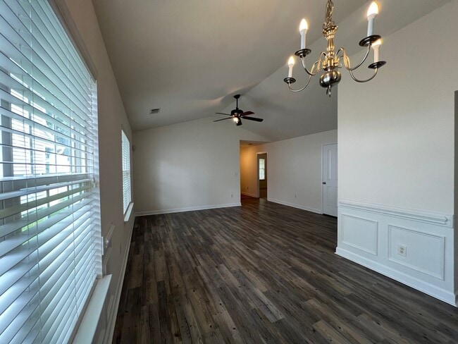 Building Photo - 3 Bd/2 Ba Home in Reid Meadows