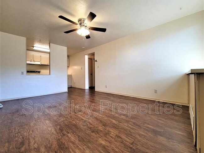 Foto del edificio - 608 John Paul Jones Dr