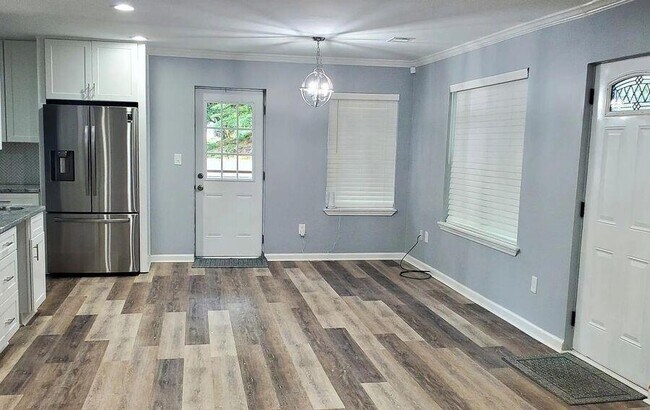Foto del edificio - 35 Rockmart Dr NW