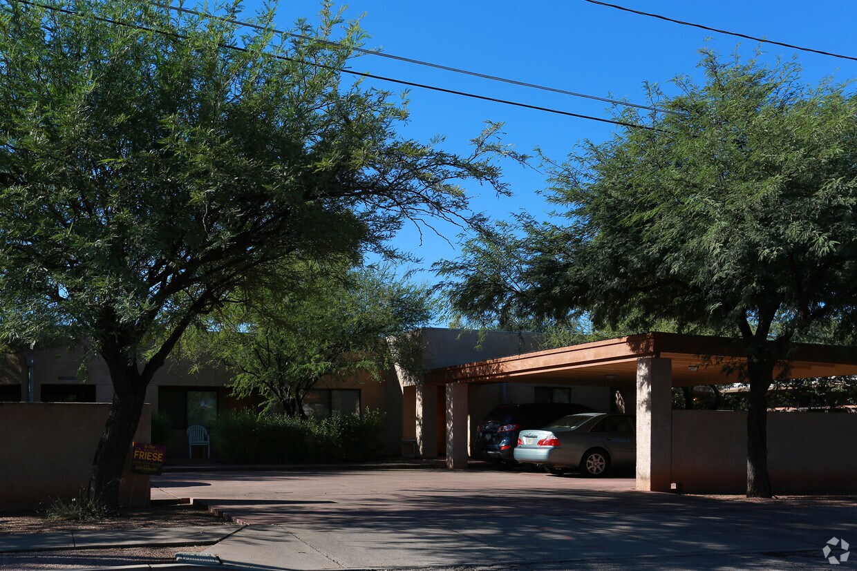 Foto del edificio - 3932-3942 E Mabel St