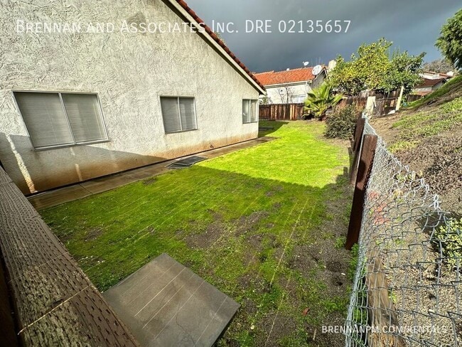 Building Photo - 1606 Woodrun Pl