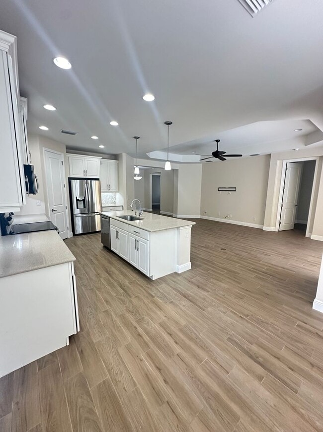 Building Photo - 3625 Canopy Cir