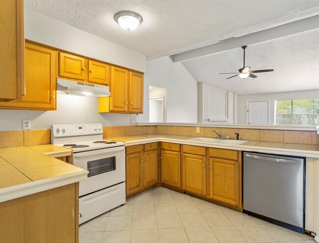Foto del edificio - 8418 Lone Quail Dr