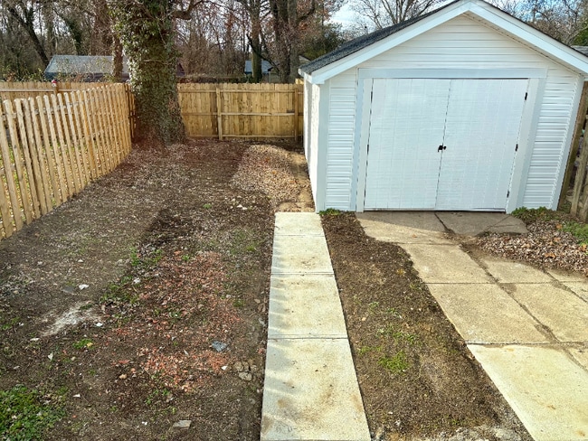 Building Photo - 228 Delaware Ave