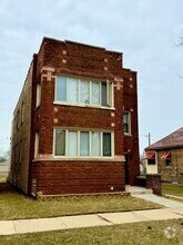 Building Photo - 7332 S Wabash Ave