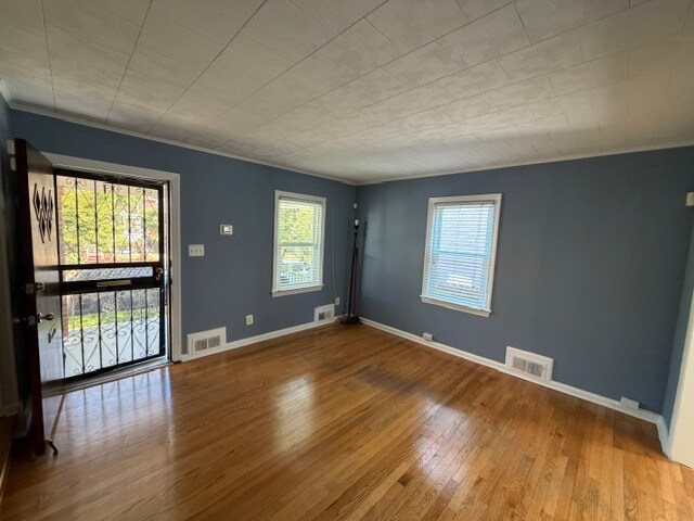 Foto del edificio - 639 Emerson St NE