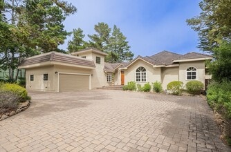 Building Photo - 4055 Sunset Ln