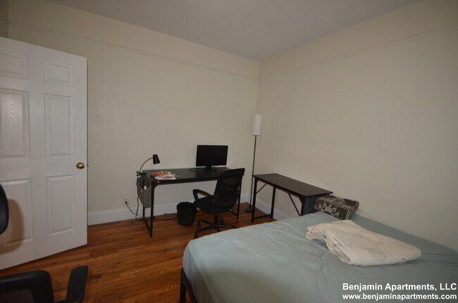 Foto del edificio - 1693 Commonwealth Ave