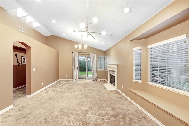 Foto del edificio - 7622 Belpine Pl