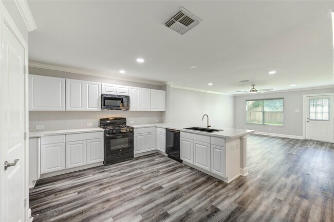 Building Photo - 1810 Adobe Stone Dr