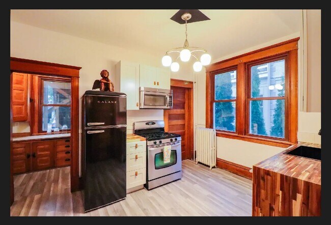 Foto del edificio - 3112 Fremont Ave S