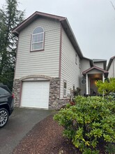 Building Photo - 1444 Four Seasons Dr