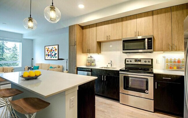 Foto del edificio - 15551 NE Turing St