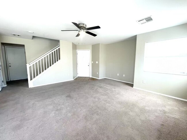 Building Photo - Spacious 3-Bedroom Home in Southwest Las V...
