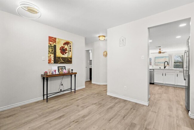 Building Photo - 18200 Canopy Ln