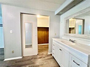 Building Photo - 13 Cannes Dr