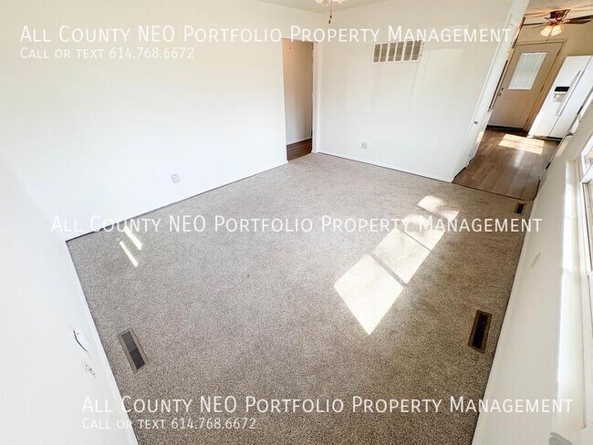 Foto del edificio - 1748 Ward Rd