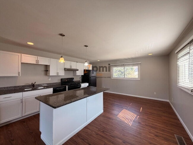 Building Photo - 2353 McCool Rd