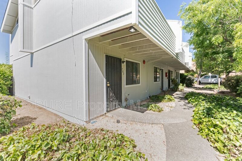 Primary Photo - 1783 W 3rd St