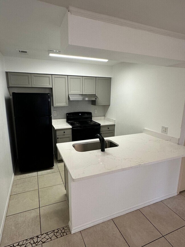 Foto del edificio - 11610 Vance Jackson Rd