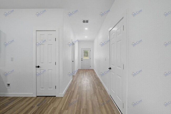 Foto del edificio - 4302 Mountain Hollow Dr