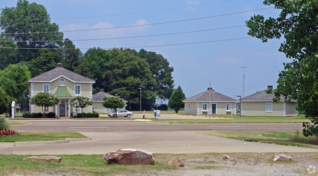 Building Photo - Tiny Houses of Tunica