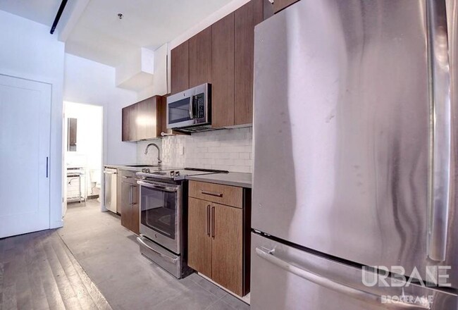 Building Photo - 1 bedroom in NEW YORK NY 10003