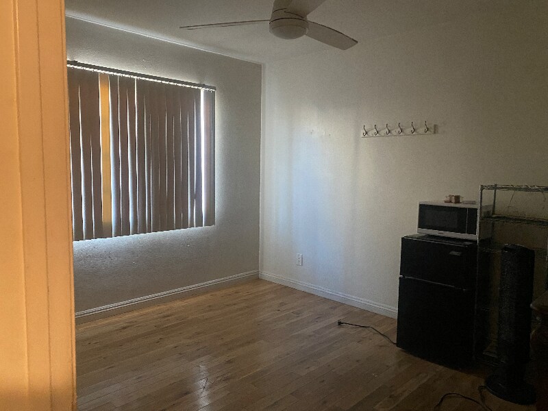 Foto principal - 12116 Armsdale Ave