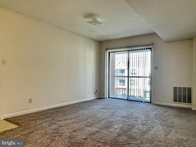 Foto del edificio - 200 Chesterfield Ln