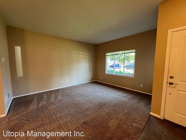 Building Photo - 2 br, 2.5 bath House - 355 Tremont Ave. #101