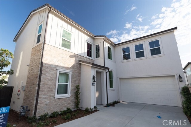 Building Photo - 210 Brackens