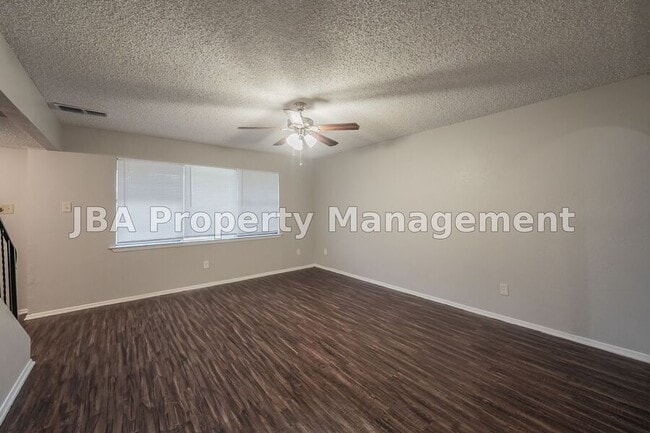 Photo - 1770 Farleigh Ct-1770F House
