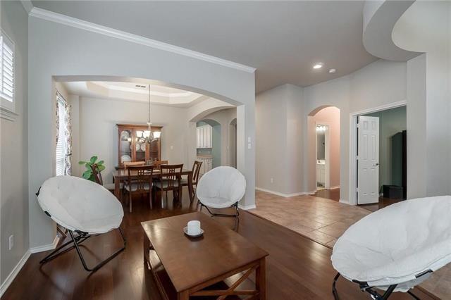 Building Photo - 1713 Carson Ln