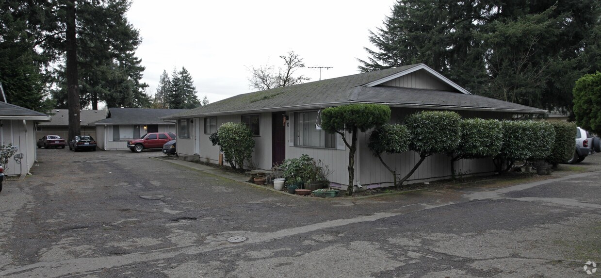 Primary Photo - Dorado Apartments