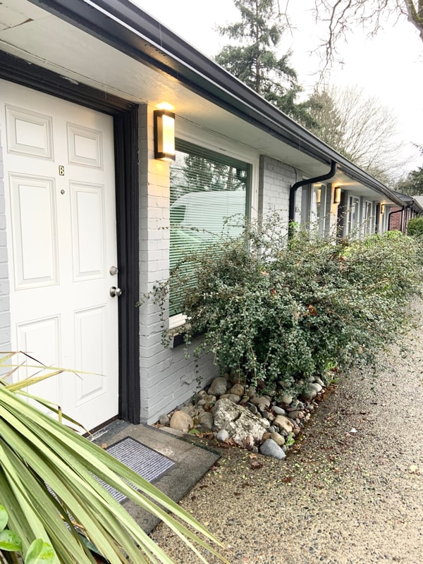 Building Photo - 9222 Kenwood Dr SW