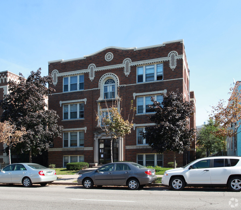 Primary Photo - The Balfour Apartments