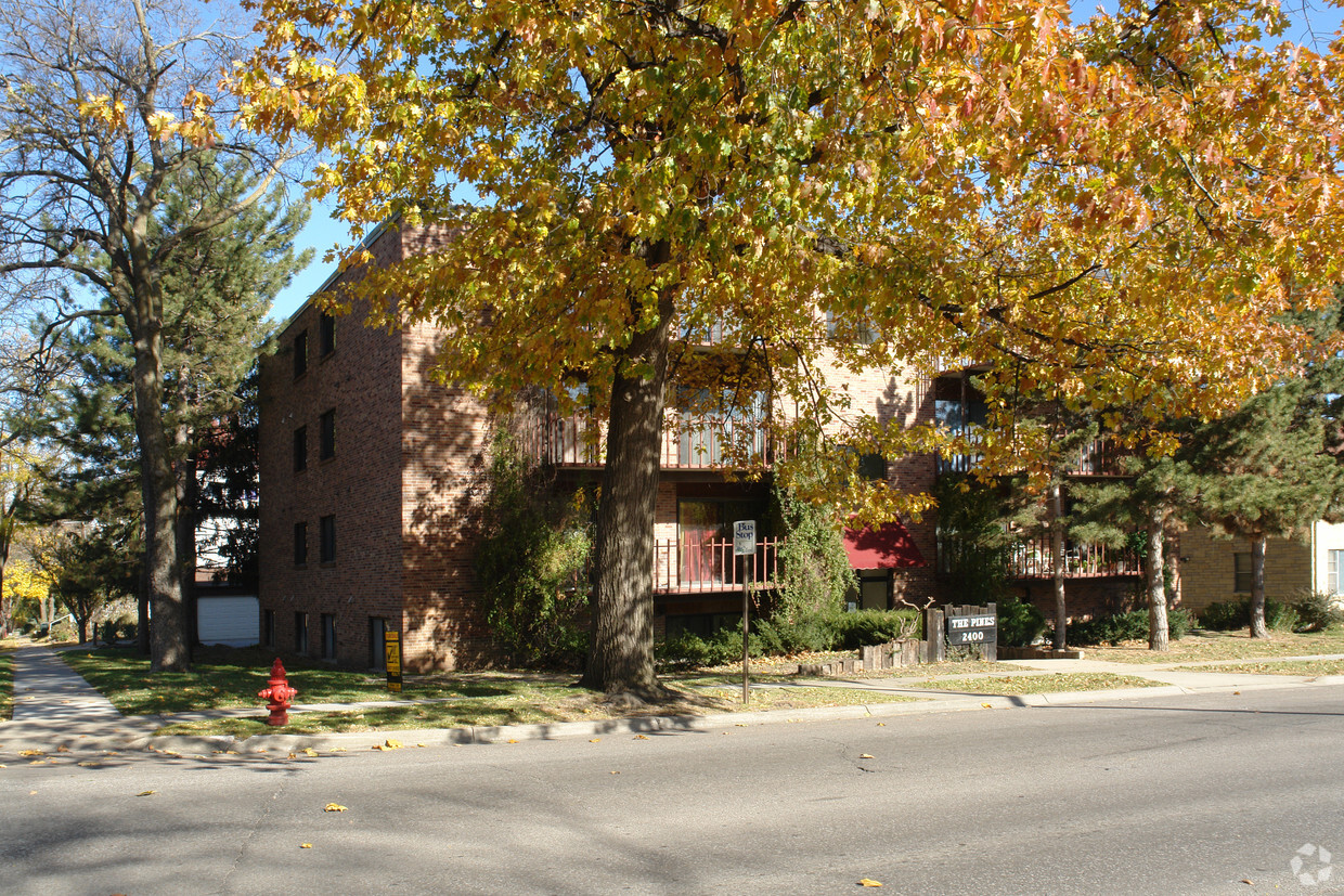 Foto del edificio - The Pines